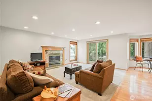 239 W St James, Longview, WA 98632 - Photo 9