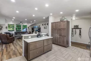 9241 Littlerock Rd SW, Olympia, WA 98512 - Photo 21