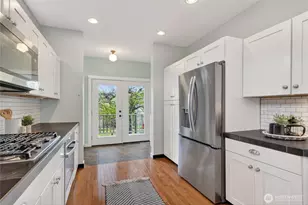 1306 23rd St, Bellingham, WA 98225 - Photo 5
