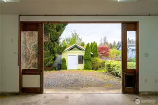 1306 23rd St, Bellingham, WA 98225 - Photo 29