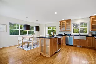3813 23rd Ave W, Seattle, WA 98199 - Photo 7