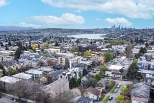 612 N 45th St, Seattle, WA 98103 - Photo 35