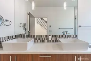 612 N 45th St, Seattle, WA 98103 - Photo 27