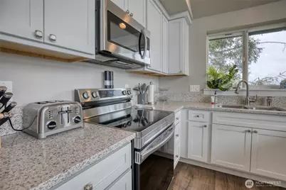 181 Sunrise Avenue SE, Ocean Shores, WA 98569 - Photo 15