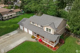381 Cambrae Dr, Camano Island, WA 98282 - Photo 3