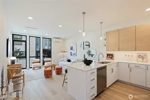 11231 Greenwood Ave N, Seattle, WA 98133 - Photo 3