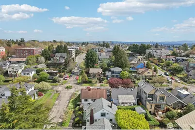 4817 Greenwood Avenue N, Seattle, WA 98103 - Photo 35