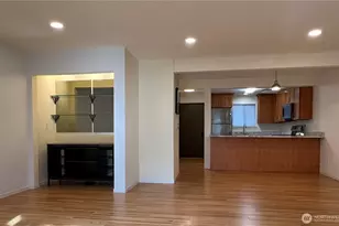210 Boylston Ave E, Seattle, WA 98102 - Photo 23