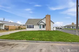 206 E Cedar St, Othello, WA 99344 - Photo 3
