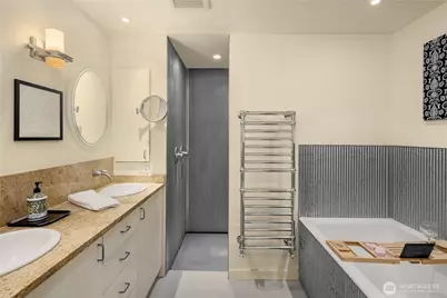 4712 SW Brace Point Dr, Seattle, WA 98136 - Photo 5