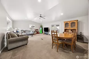 8311 110th St E, Puyallup, WA 98373 - Photo 15