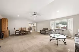 8311 110th St E, Puyallup, WA 98373 - Photo 17