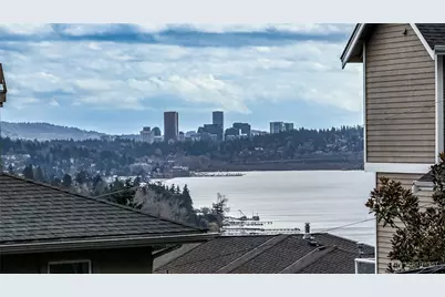 11855 89th Place NE, Kirkland, WA 98034 - Photo 3