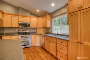 784 US Hwy 101, Cosmopolis, WA 98537 - Photo 9