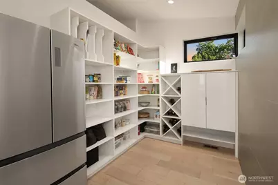 426 Wheeler Street, Seattle, WA 98109 - Photo 9