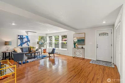 8109 15th Avenue SW, Seattle, WA 98106 - Photo 7