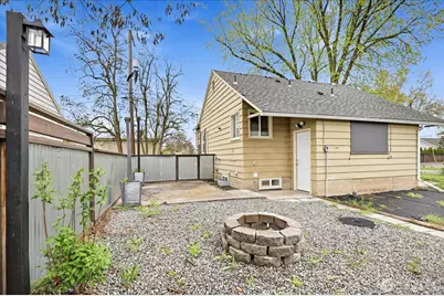 317 NE Ash Avenue, College Place, WA 99324 - Photo 5