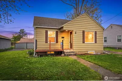 317 NE Ash Avenue, College Place, WA 99324 - Photo 1