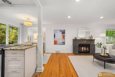 1315 102nd Avenue NE, Bellevue, WA 98004 - Photo 11
