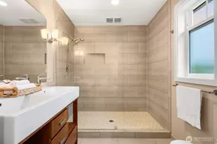 6235 31st Ave NE, Seattle, WA 98115 - Photo 29
