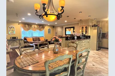 11858 SE 236th Street, Kent, WA 98031 - Photo 9