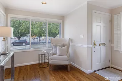4550 47th Avenue NE, Seattle, WA 98105 - Photo 5