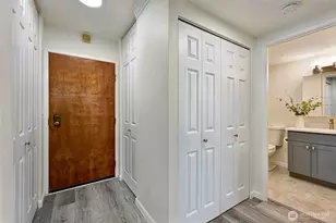 2100 3rd Ave, Seattle, WA 98121 - Photo 19