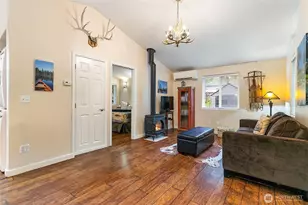 7419 Canyon View Dr, Deming, WA 98244 - Photo 9
