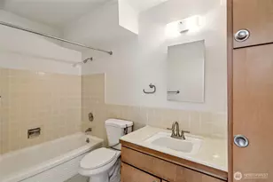 308 E Republican St, Seattle, WA 98102 - Photo 19