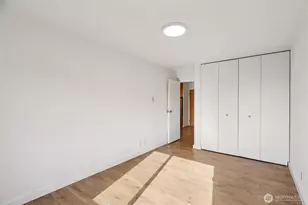 308 E Republican St, Seattle, WA 98102 - Photo 17