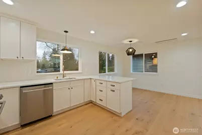 2731 NE 87th Street, Seattle, WA 98115 - Photo 11