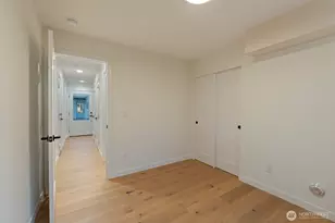 2731 NE 87th St, Seattle, WA 98115 - Photo 7