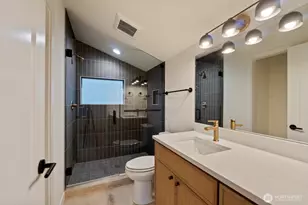 2731 NE 87th St, Seattle, WA 98115 - Photo 17