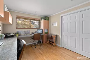 601 SW Thornberry, Oak Harbor, WA 98277 - Photo 17