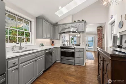 3810 Forest Beach Drive NW, Gig Harbor, WA 98335 - Photo 15