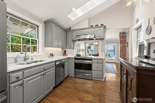 3810 Forest Beach Dr NW, Gig Harbor, WA 98335 - Photo 15