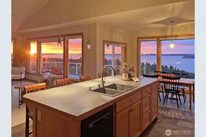 1081 Morgan Way, Camano Island, WA 98282 - Photo 13