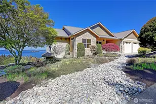 1081 Morgan Way, Camano Island, WA 98282 - Photo 3