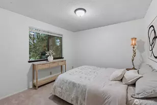 13919 SE 3rd Pl, Bellevue, WA 98005 - Photo 11