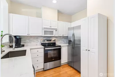 11856 NE 162nd Lane #9-4, Bothell, WA 98011 - Photo 5