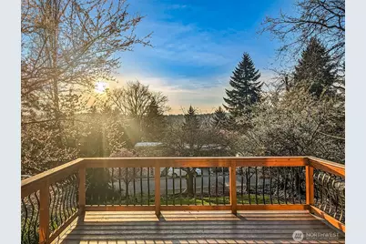 23705 7th Avenue W, Bothell, WA 98021 - Photo 9