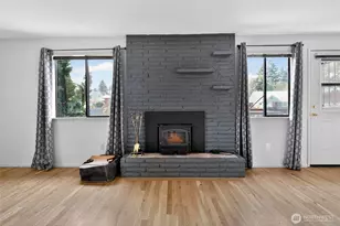313 W 14th St, Port Angeles, WA 98362 - Photo 17