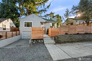 3539 NE 88th St, Seattle, WA 98115 - Photo 1