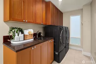 8530 54th Ave NE, Seattle, WA 98115 - Photo 17