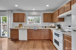 9929 195th Ave E, Bonney Lake, WA 98391 - Photo 13