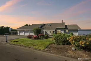 8914 NW Lakecrest Ave, Vancouver, WA 98665 - Photo 3