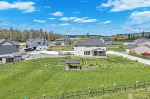 19017 Voight Meadows Rd E, Orting, WA 98360 - Photo 17