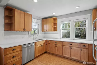 819 Midway Avenue NW, Olympia, WA 98502 - Photo 11
