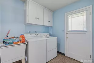 2014 Ocean Beach Hwy, Longview, WA 98632 - Photo 11