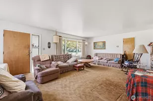 2014 Ocean Beach Hwy, Longview, WA 98632 - Photo 3
